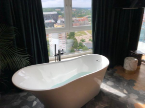 Jacuzzi Suite